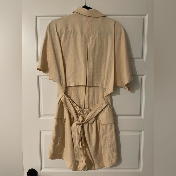Zara romper open back size L like new worn once - Picture 2 of 2